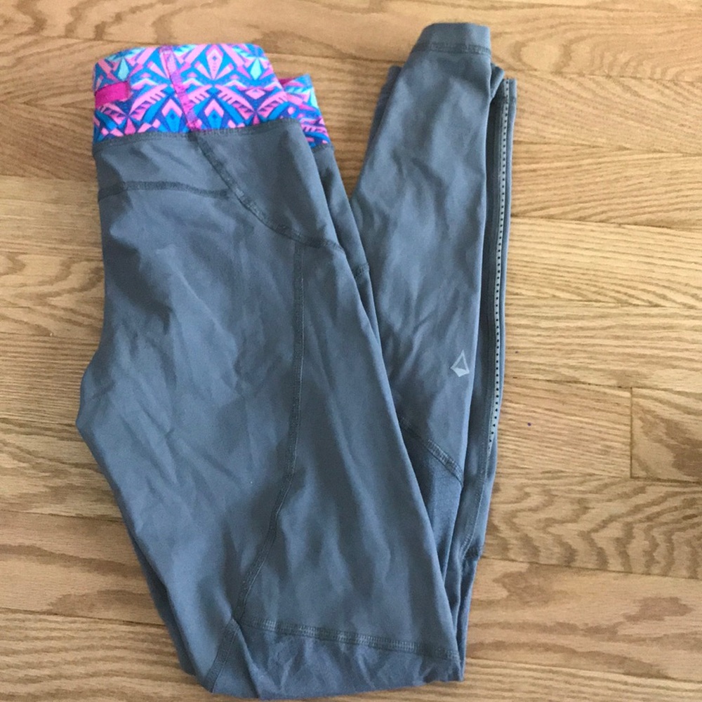 Grey ivivva leggings